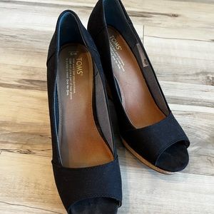 TOMS cork heel wedges. Size W9.